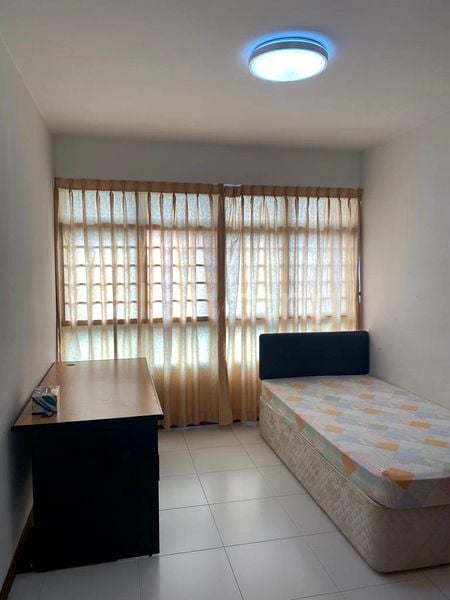Common Room (HDB) for Rent in  23 Ghim Moh Link - Image 2