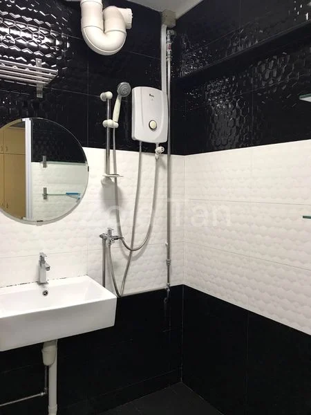 Room (HDB) for Rent in  304 Ang Mo Kio Avenue 1 - Image 5