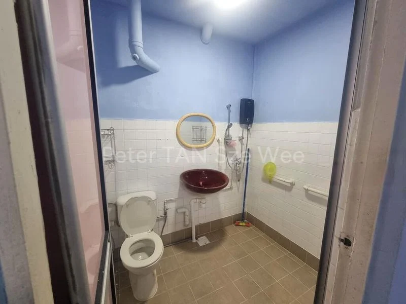 Master Room (HDB) for Rent in  229 Pending Road - Image 3