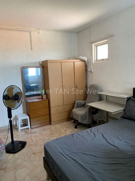 Master Room (HDB) for Rent in  407 Pandan Gardens - Image 1