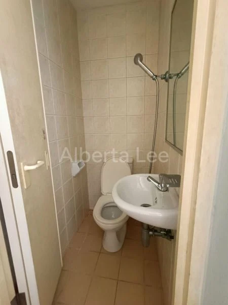 Common Room (Condo) for Rent in  De Royale - Image 7