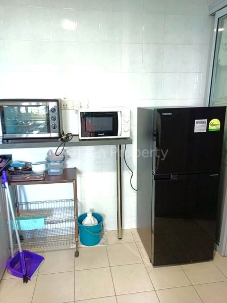 Common Room (HDB) for Rent in  28C Dover Crescent - Image 6