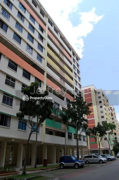 Common Room (HDB) for Rent in  405 Tampines Street 41 - Image 3