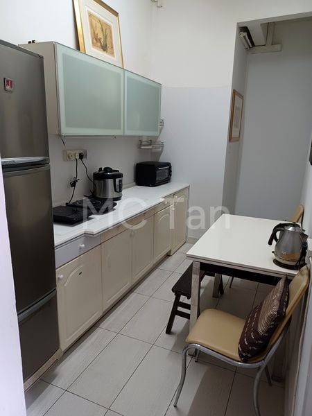 Common Room (Condo) for Rent in  Uni Building - Image 9
