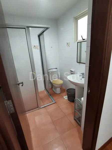 Master Room (Landed) for Rent in  Lorong H Telok Kurau - Image 3