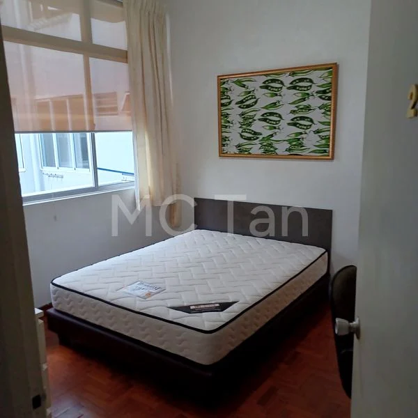Common Room (Condo) for Rent in  Uni Building - Image 2