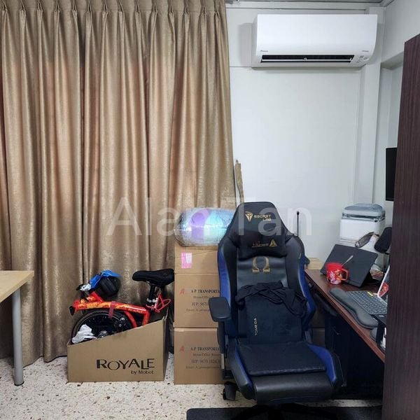 Room (HDB) for Rent in  102 Jalan Rajah - Image 4