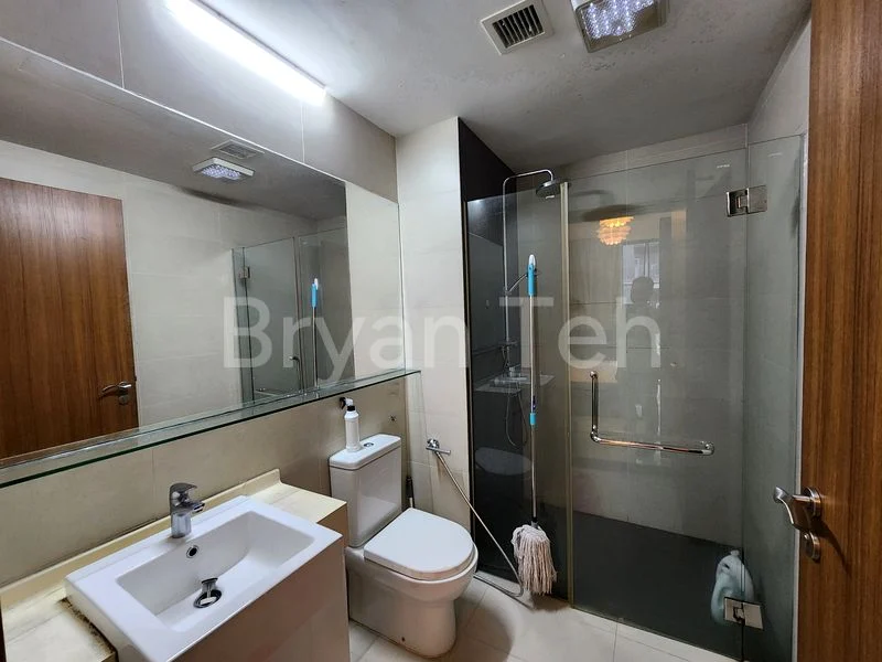 Master Room (Condo) for Rent in  Viento - Image 3