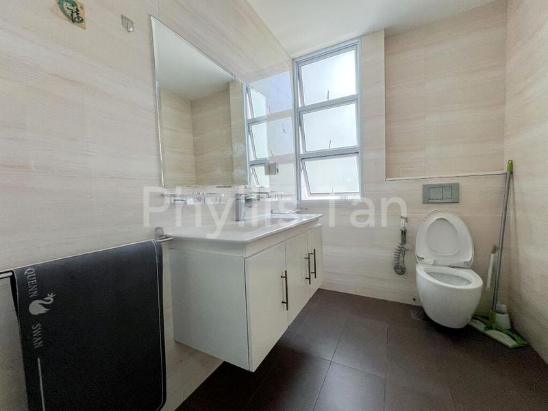 Master Room (Condo) for Rent in  King's Mansion - Image 4