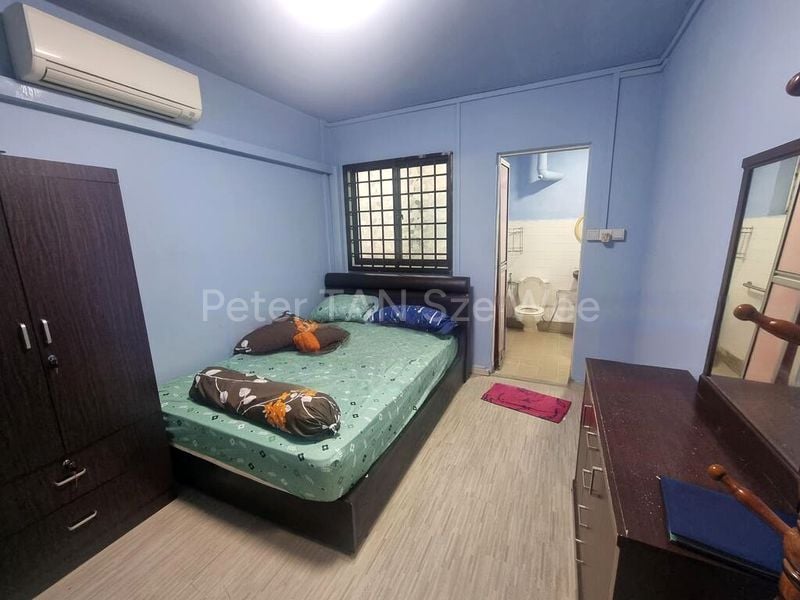 Master Room (HDB) for Rent in  229 Pending Road - Image 1