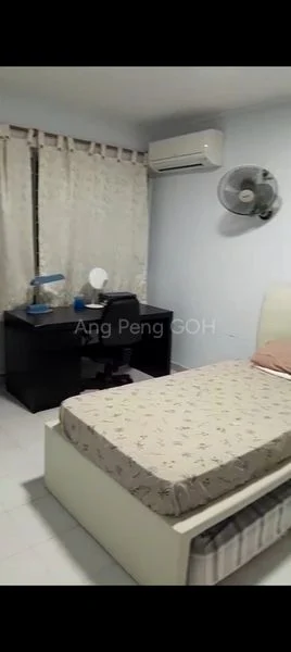 Common Room (HDB) for Rent in  232 Tampines Street 21 - Image 1