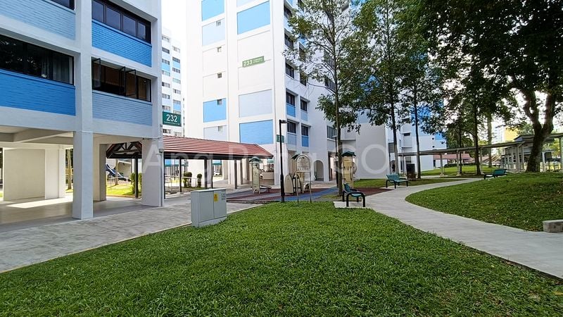Common Room (HDB) for Rent in  232 Tampines Street 21 - Image 8
