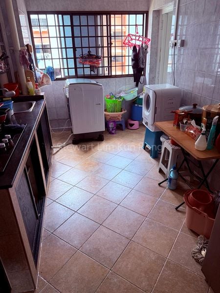 Common Room (HDB) for Rent in  336 Woodlands Avenue 1 - Image 3