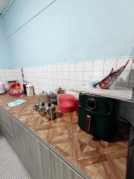 Common Room (HDB) for Rent in  443 Ang Mo Kio Avenue 10 - Image 2