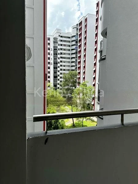 Common Room (HDB) for Rent in  340B Sembawang Close - Image 11