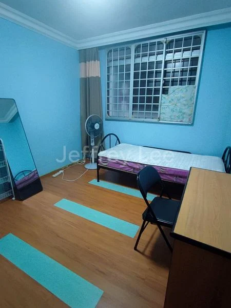 Common Room (HDB) for Rent in  516 Hougang Avenue 10 - Image 2