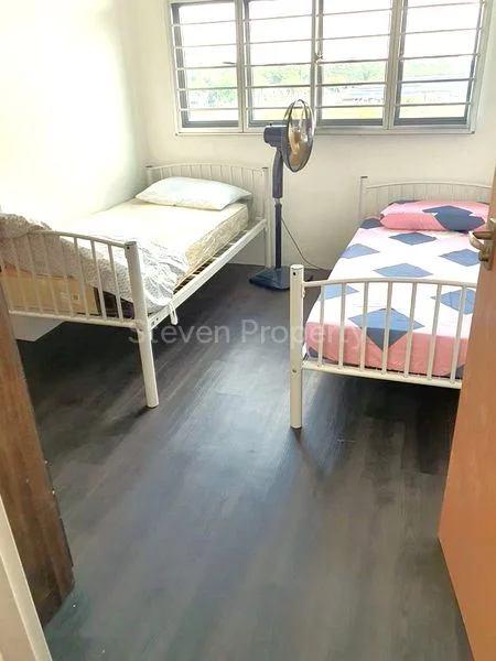 Common Room (HDB) for Rent in  377B Hougang Street 32 - Image 1