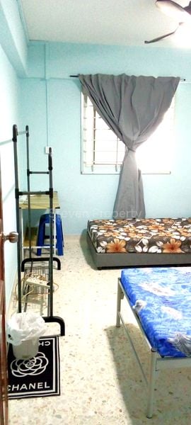 Common Room (HDB) for Rent in  715 Clementi West Street 2 - Image 1