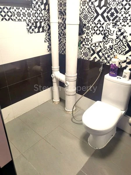 Common Room (HDB) for Rent in  970 Hougang Street 91 - Image 4