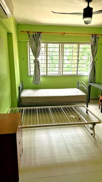 Common Room (HDB) for Rent in  552 Jurong West Street 42 - Image 1