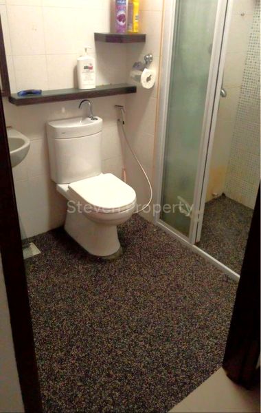 Common Room (HDB) for Rent in  645 Punggol Central - Image 4