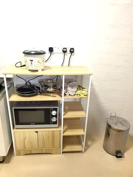 Common Room (HDB) for Rent in  377B Hougang Street 32 - Image 5