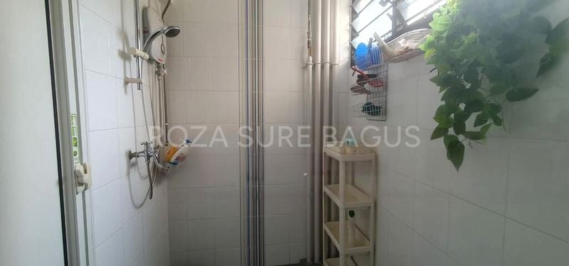 Room (HDB) for Rent in  431 Jurong West Avenue 1 - Image 1