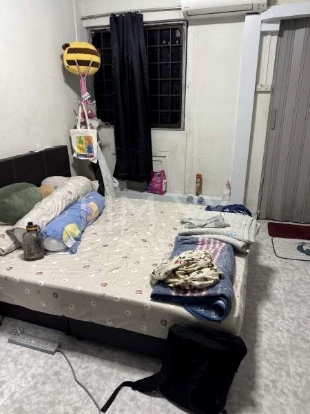 Master Room (HDB) for Rent in  705 Ang Mo Kio Avenue 8 - Image 1