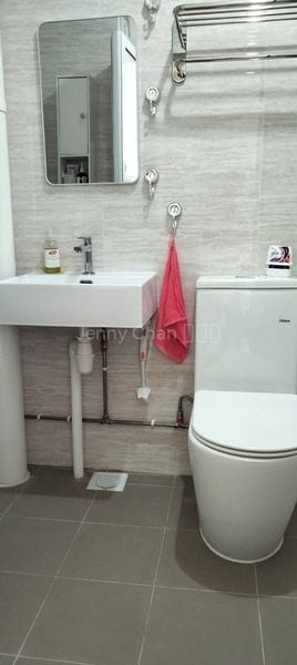 Common Room (4A) HDB for Rent in  109 Whampoa Road - Image 4