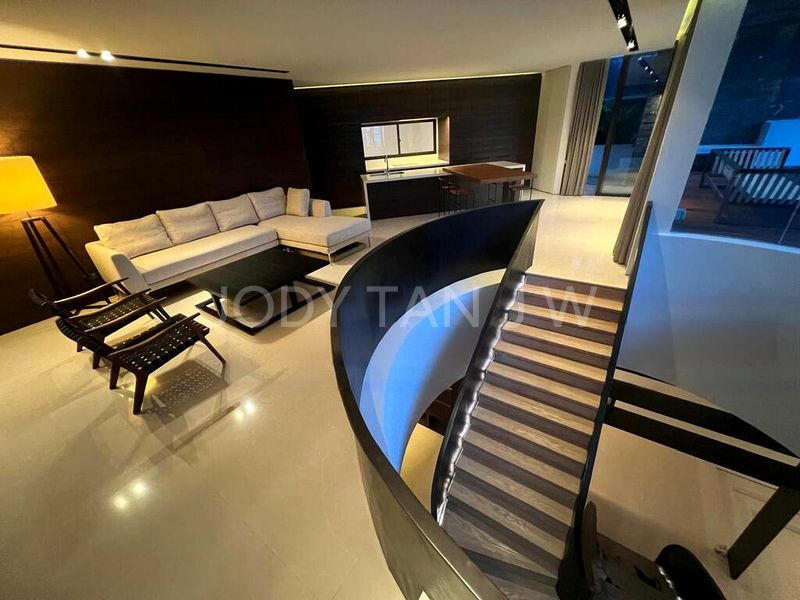 6 Bed Condo for Sale in  Beverly Hill - Image 18