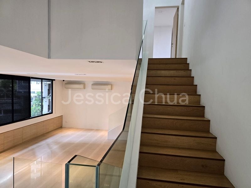 4+1 Bed Apartment (Condo) for Rent in  Elizabeth Tower - Image 1