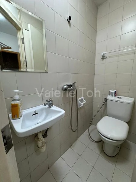 Common Room (Condo) for Rent in  Water Place - Image 8