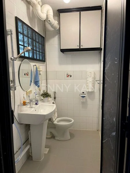 Common Room (HDB) for Rent in  491B Tampines Avenue 9 - Image 5