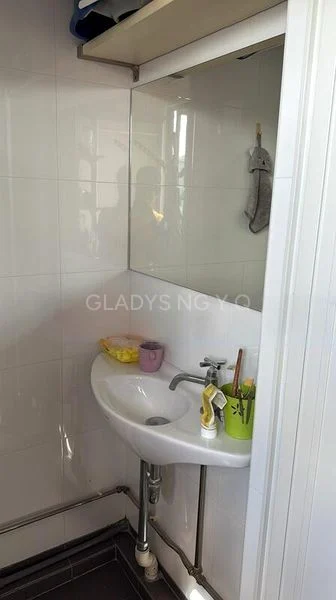 Room (HDB) for Rent in  83 Commonwealth Close - Image 2