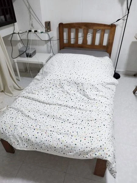 Common Room (HDB) for Rent in  817 Jurong West Street 81 - Image 1