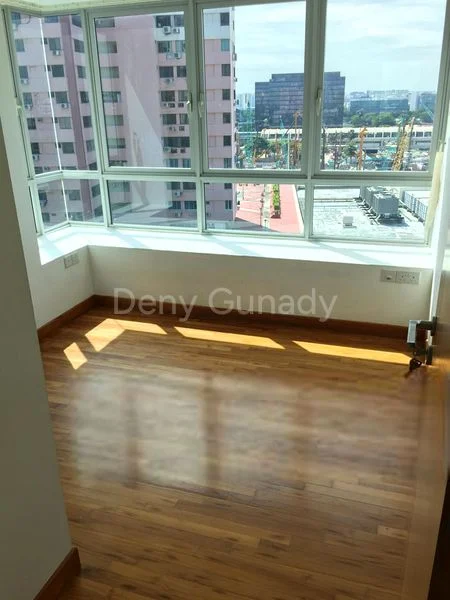 2 Bed Condo for Rent in  Esta Ruby - Image 2