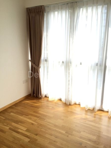 3 Bed Condo for Rent in  The Scala - Image 4