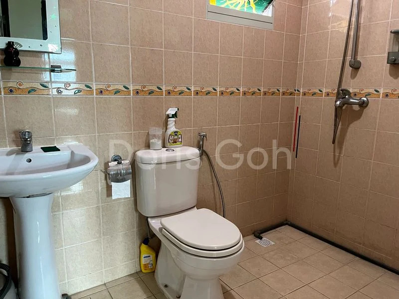 Common Room (HDB) for Rent in  204A Punggol Field - Image 2