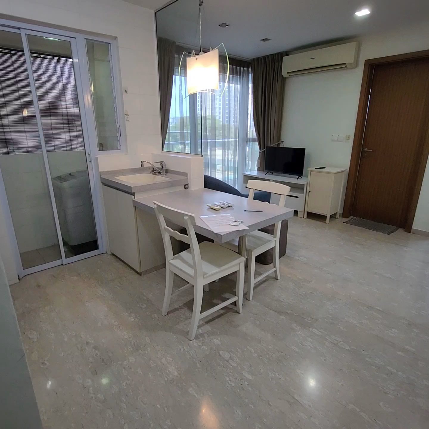 2 Bed Apartment (Condo) for Sale in  Imperial Heights - Image 7