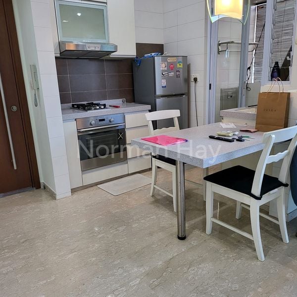 2 Bed Apartment (Condo) for Sale in  Imperial Heights - Image 5
