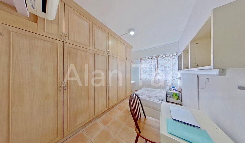 5 Room (5I) HDB for Sale in  542 Woodlands Drive 16 - Image 5