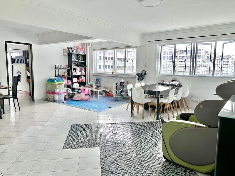 5 Room (5I) HDB for Sale in  128 Bishan Street 12 - Image 1