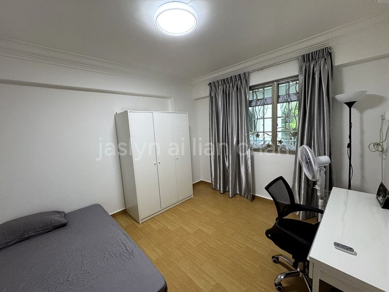 Common Room (HDB) for Rent in  126 Simei Street 1 - Image 6
