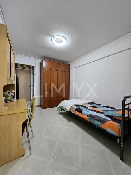 3 Room (3NG) HDB for Sale in  138 Bukit Batok West Avenue 6 - Image 5