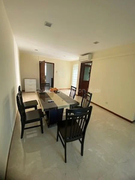 2+1 Bed Condo for Rent in  90 Holland Road - Image 17