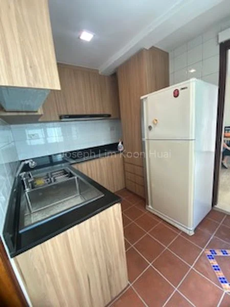 2+1 Bed Condo for Rent in  90 Holland Road - Image 5