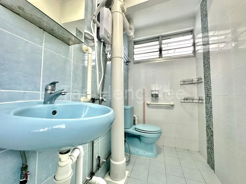 4 Room (4A) HDB for Sale in  58 Chai Chee Drive - Image 8
