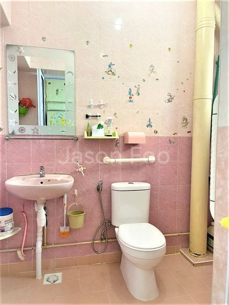 Common Room (HDB) for Rent in  331 Sembawang Close - Image 6