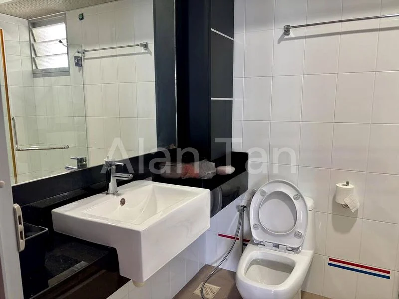 4 Room (4A) HDB for Sale in  211C Compassvale Lane - Image 2