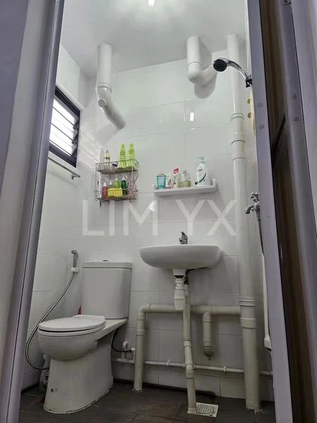 3 Room (3NG) HDB for Sale in  138 Bukit Batok West Avenue 6 - Image 9